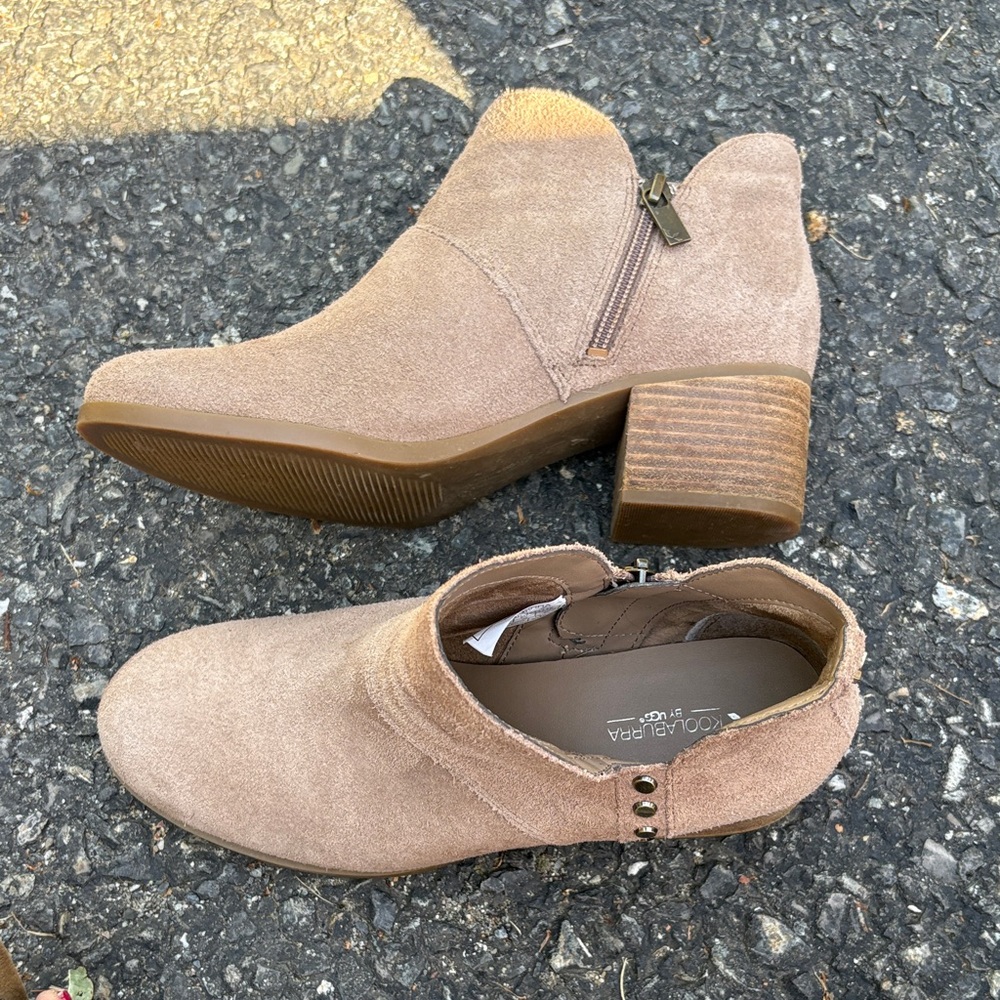 Koolaburra by Ugg Suede Ankle Booties - Taupe